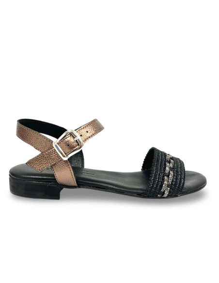 Delia sandalo con cinturino in colore nero