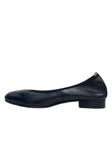 Ballerina Susy in pelle nera