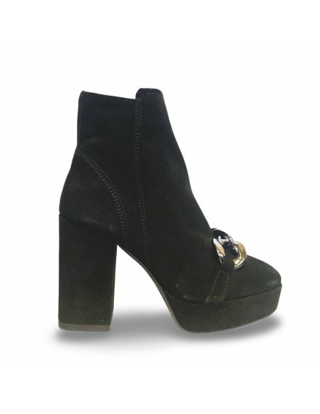 Stivaletto in camoscio con catena