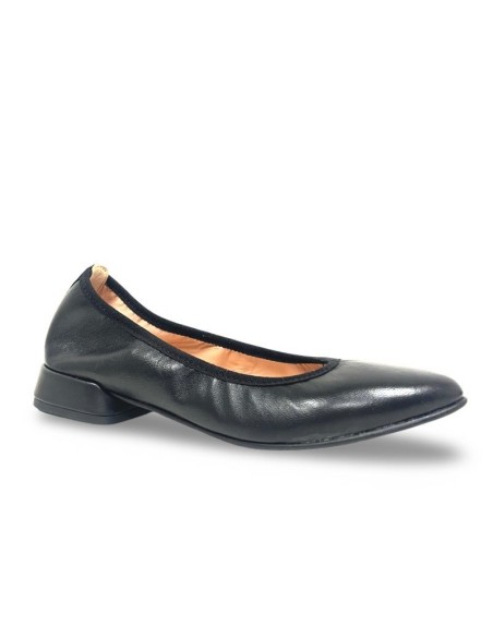Ballerina Carola in pelle nera