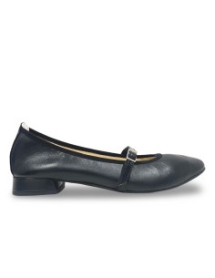 Ballerina licia in pelle nera