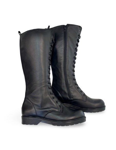 Anfibio venere in pelle nera