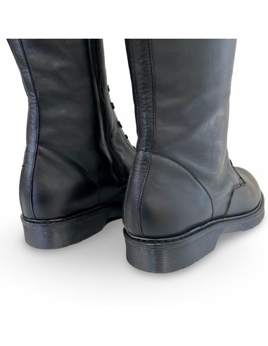 Anfibio venere in pelle nera