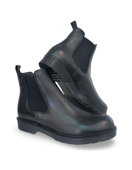 Beatles Sara in pelle nera