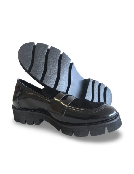 Mocassino Vania con cavallino nero
