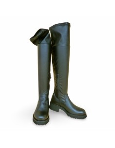 Naomi in pelle nera 2