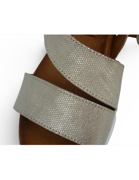 Sandalo con caviglia libera