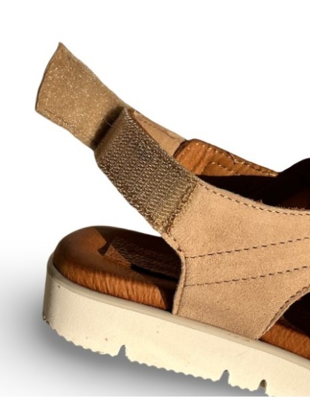 Iva sandalo con chiusura a strappo